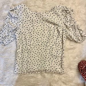 Shortsleeved blouse